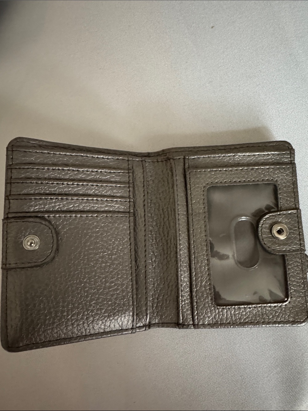 Compact Pebbled Leather Bifold Wallet in Silver